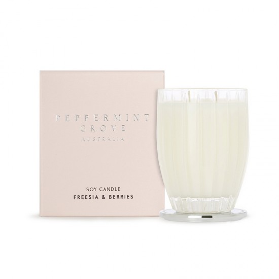 Peppermint Grove Candle 350g - Freesia & Berries