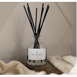 ION Candle Co Sandalwood & Pink Pepper Reed Diffuser - 200ml ION Candle Co Sandalwood & Pink Pepper Reed Diffuser - 200ml